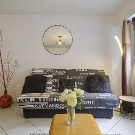 And Modern 1br Flat At The Heart Of - Welkeys *